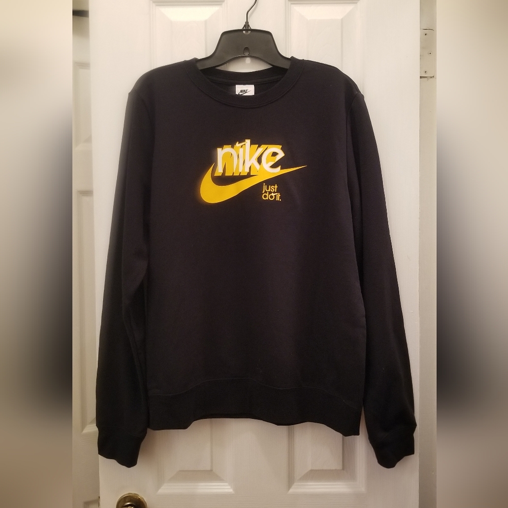 Women's Nike Graphic Sweatshirt